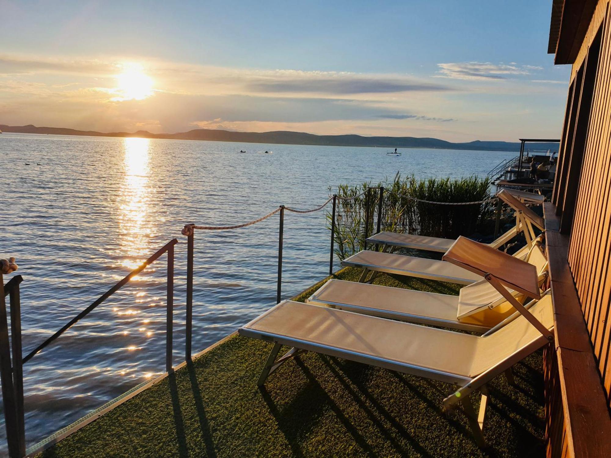 Butique Apartman Grand Balatonlelle Extérieur photo