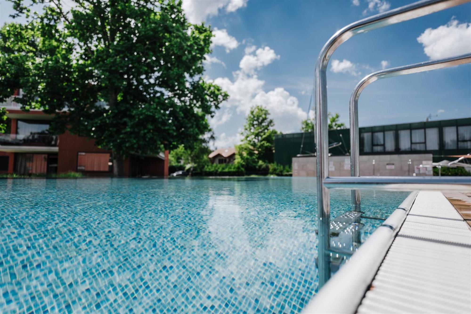 Butique Apartman Grand Balatonlelle Extérieur photo